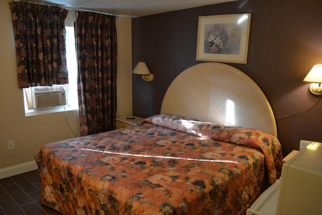 Royal Court Motel Вайлдвуд Экстерьер фото