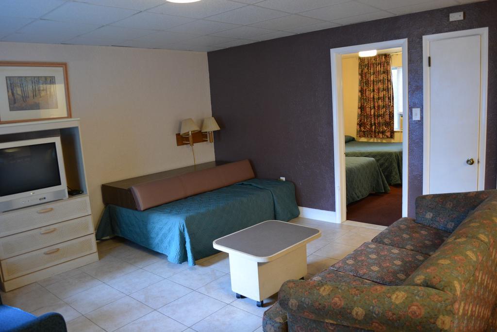 Royal Court Motel Вайлдвуд Экстерьер фото