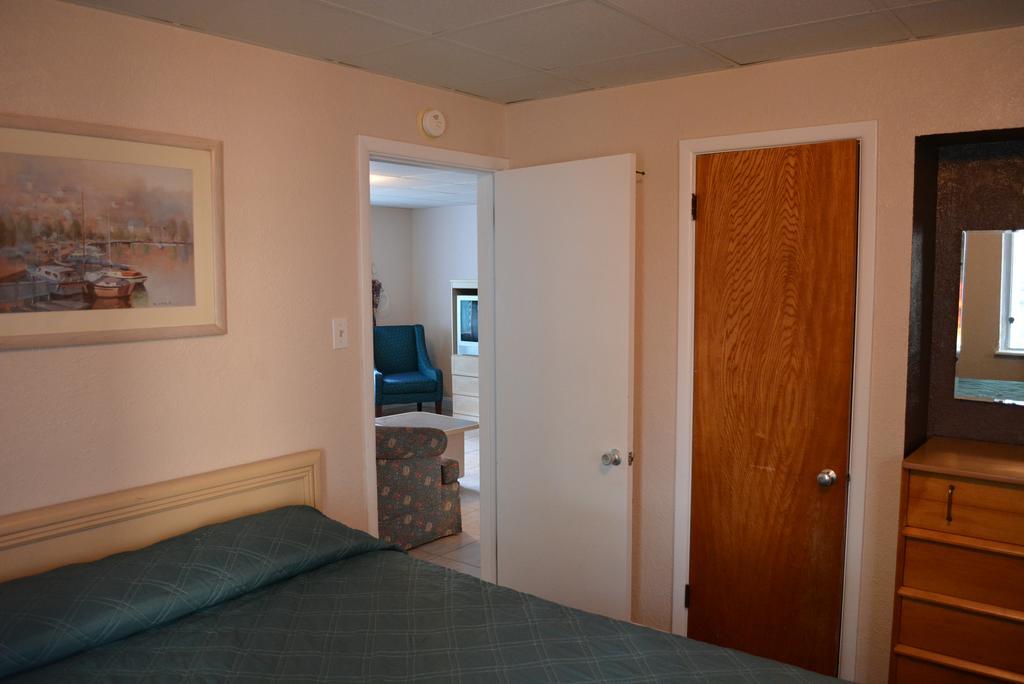 Royal Court Motel Вайлдвуд Экстерьер фото