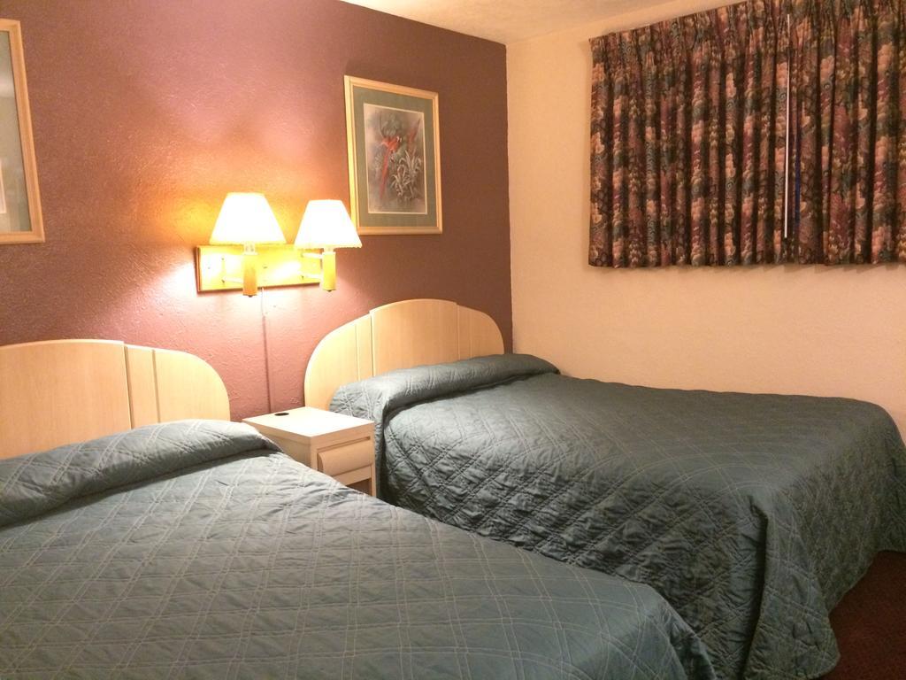 Royal Court Motel Вайлдвуд Экстерьер фото