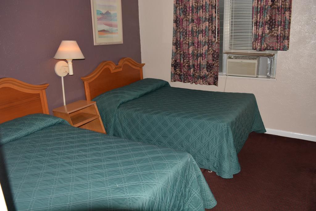 Royal Court Motel Вайлдвуд Экстерьер фото