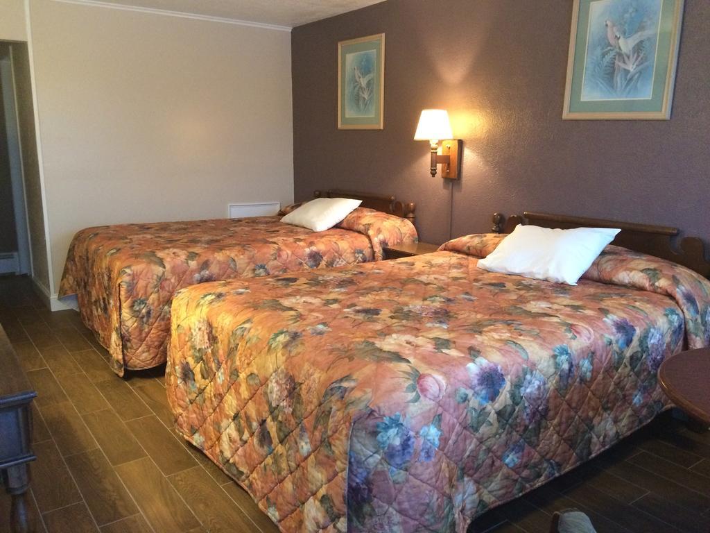 Royal Court Motel Вайлдвуд Экстерьер фото