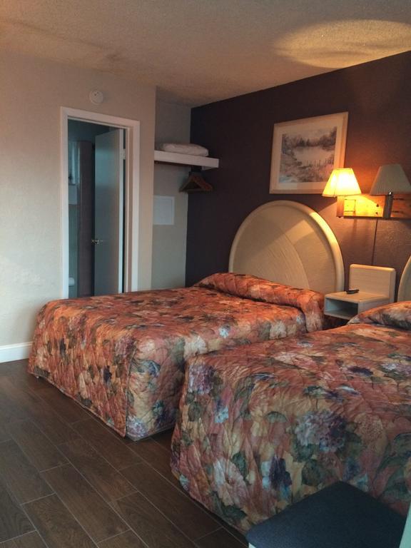 Royal Court Motel Вайлдвуд Экстерьер фото